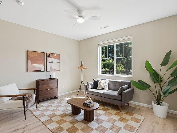 2nd image of 7104 NE 155th Pl