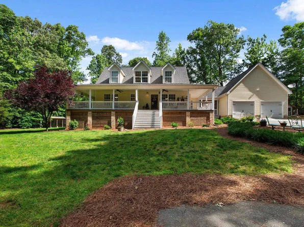 254 Bramlett Rd, Taylors, SC 29687