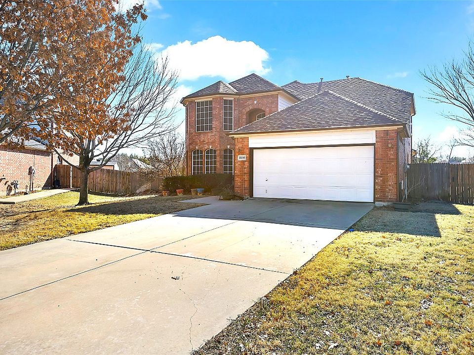 1st image of 8104 Mansanillo Ct