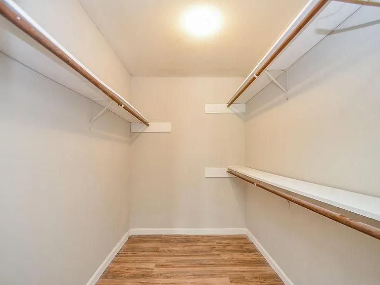 7623 Kite Hill Dr — Photo 18