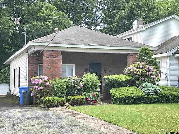 2nd image of 61 Holmes Ct