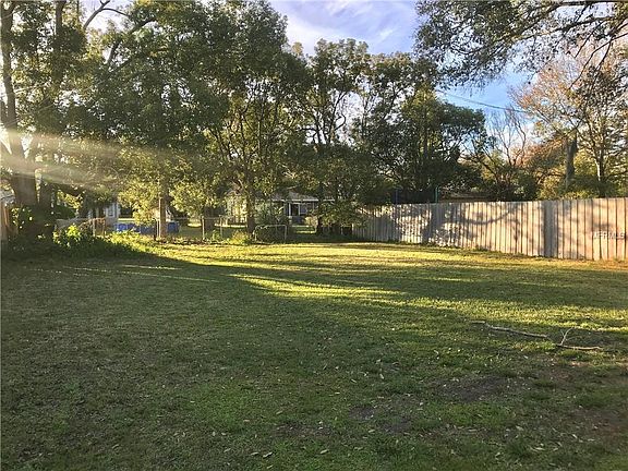 4th image of 512 Missouri Ave
