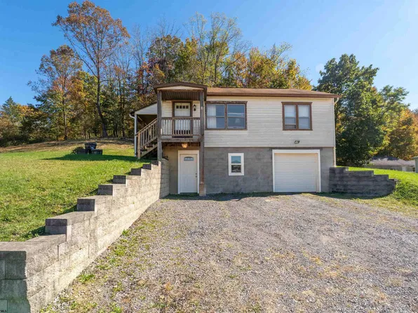 14 Huckleberry Ln, Morgantown, WV 26508