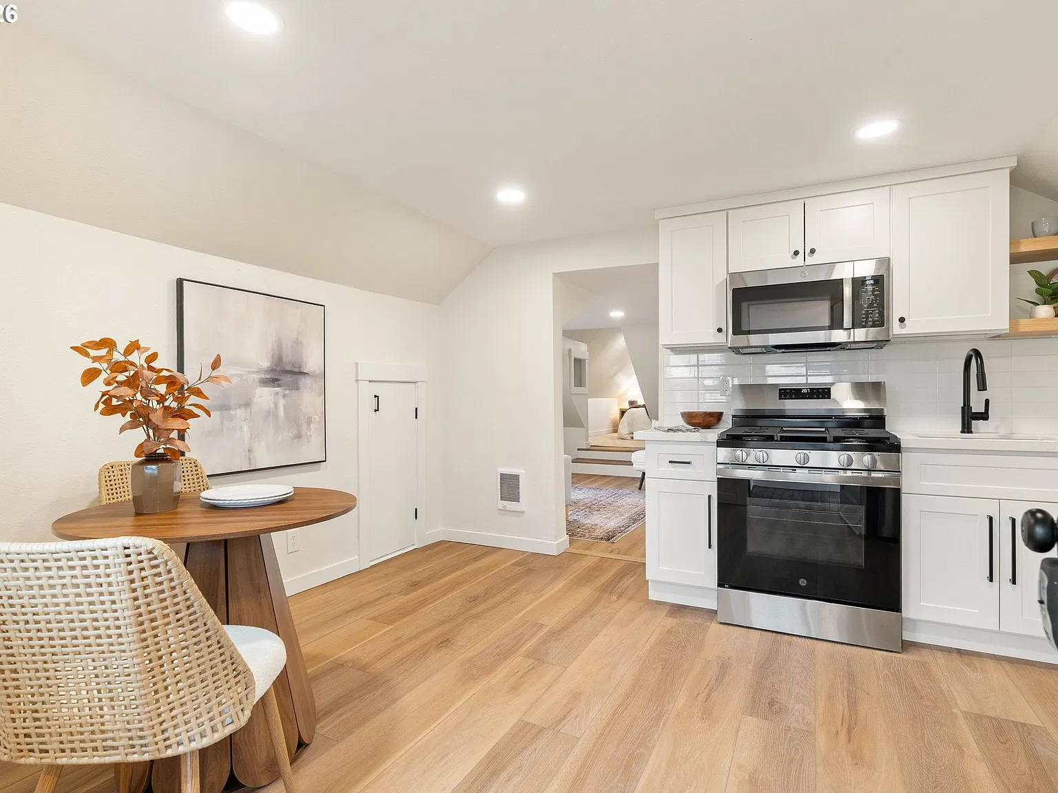 Studio, 600 sqft, $1,500 — Photo 1