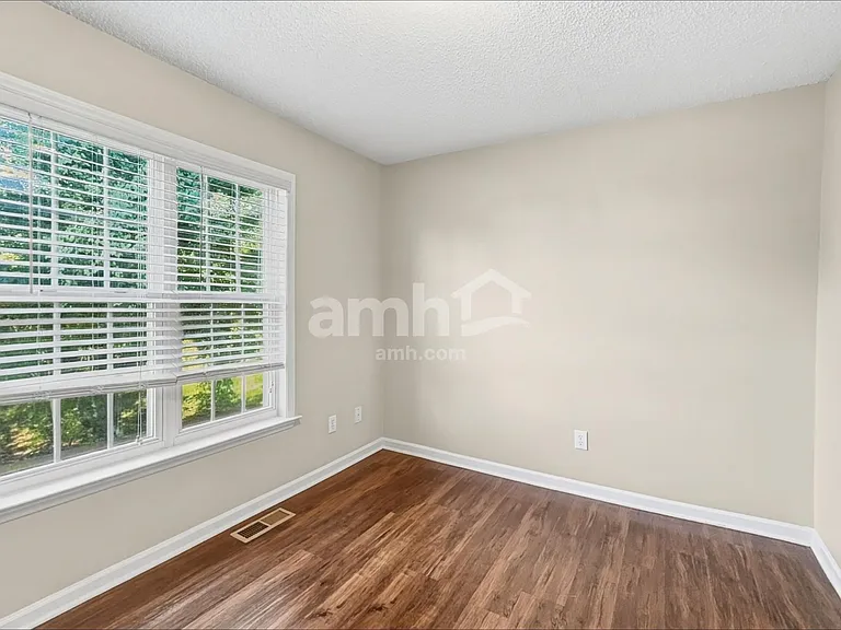 5535 Bridgegate Dr — Photo 13
