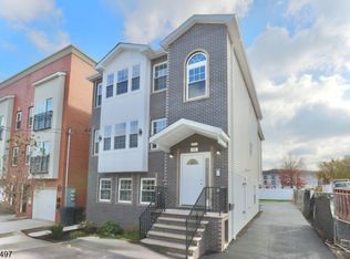 32 Garibaldi Ave #3, Newark, NJ 07114