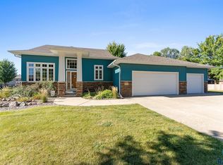 3117 W Crimson St, Sioux Falls, SD 57108