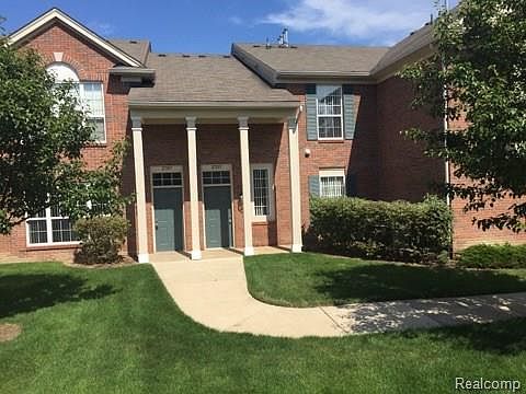 1st image of 27209 Chesapeake Cir #1