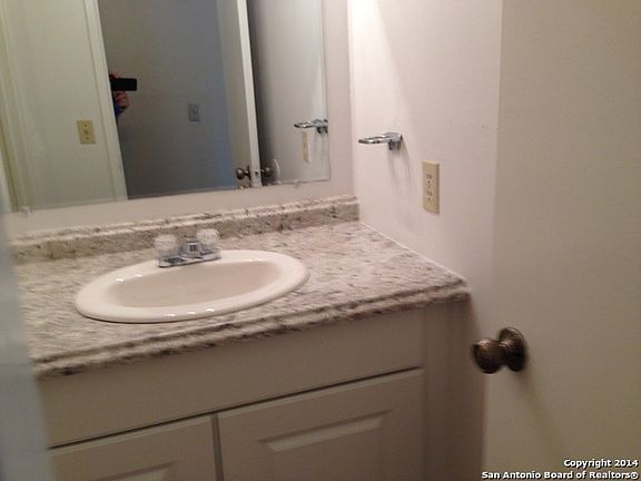 4th image of 5834 Burgoyne St