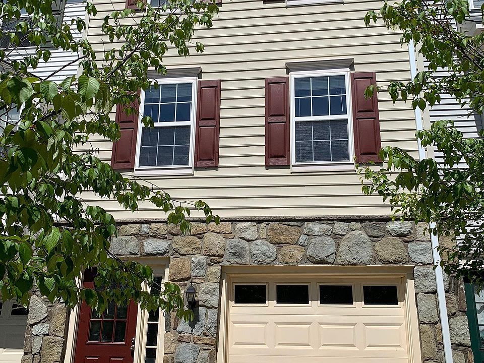 Exterior (front)