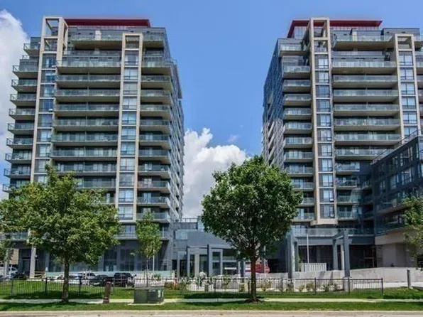 9090 Yonge St #1608, Richmond Hill, ON L4C 0Z1