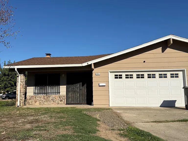 9652 Lake Natoma Dr — Photo 2