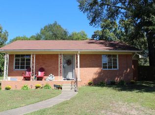 702 Canfield St, Gladewater, TX 75647