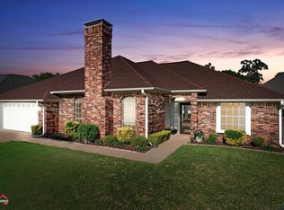 404 Lakewood Dr, Longview, TX 75604