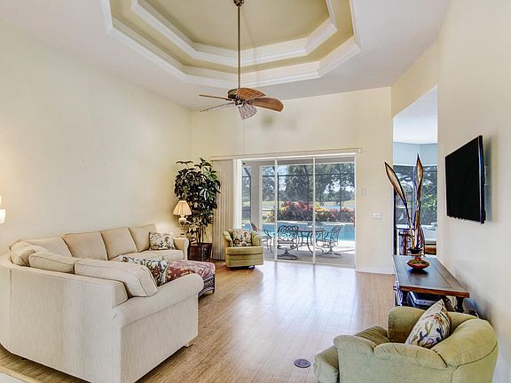 3rd image of 890 Aquarina Blvd