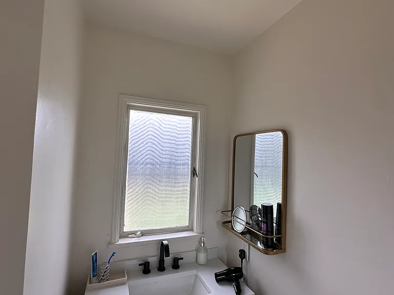 6752 Mulholland Dr — Photo 12