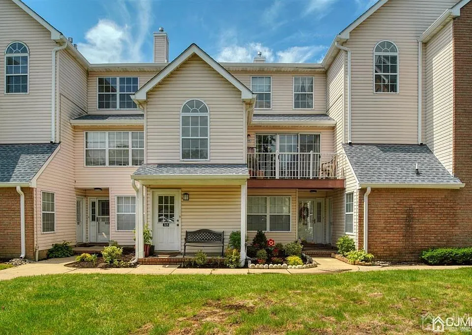 315 Plymouth Rd