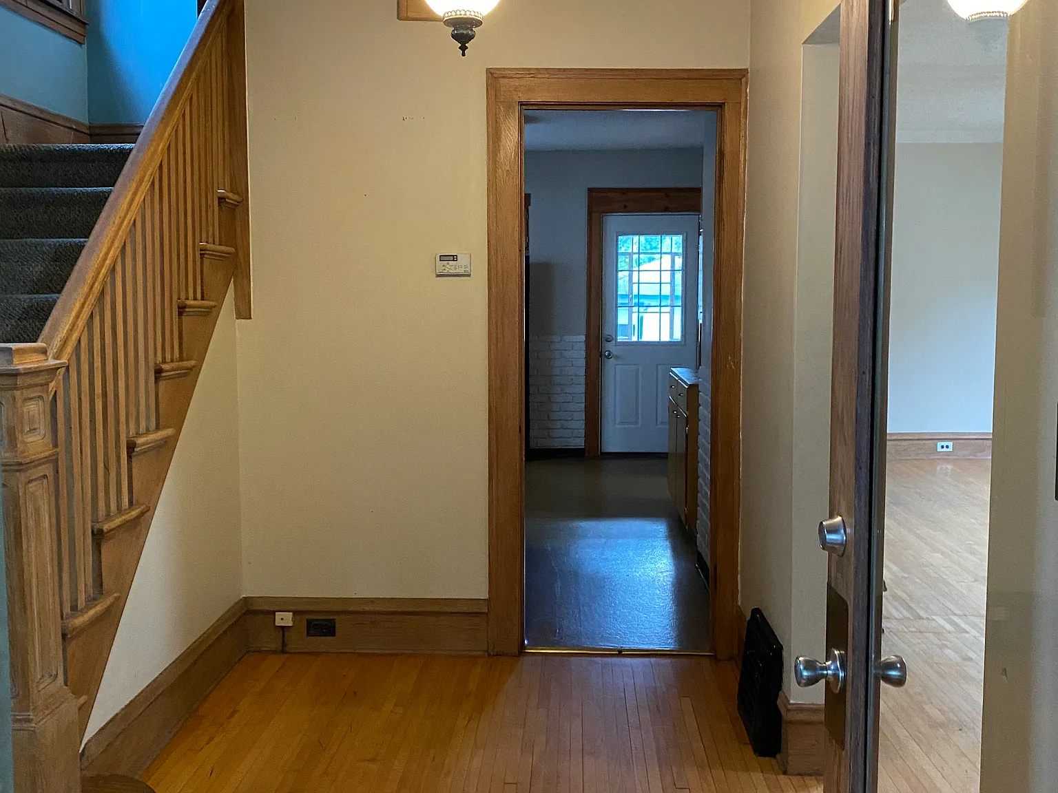 5 bed, $2,650 — Photo 1