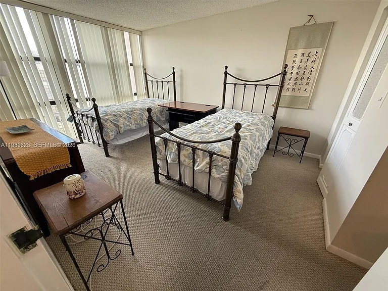 17011 N Bay Rd #1007 — Photo 18