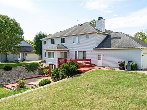 5th image of 635 Fox Lake Dr