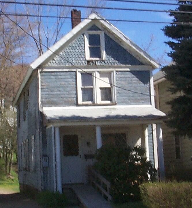 1st image of 328 Grant St