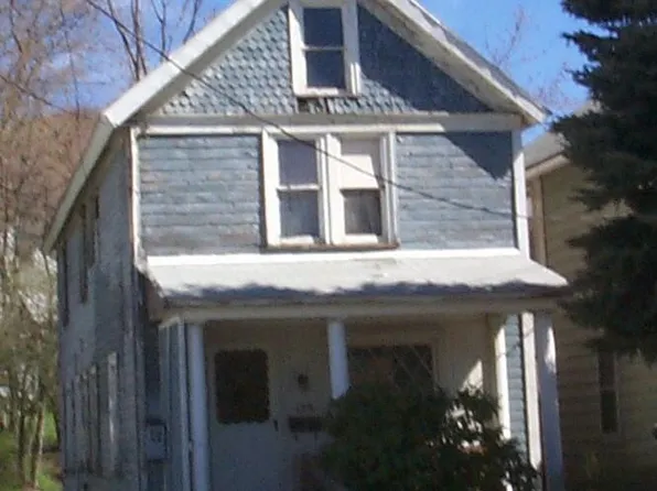 328 Grant St, Franklin, PA 16323