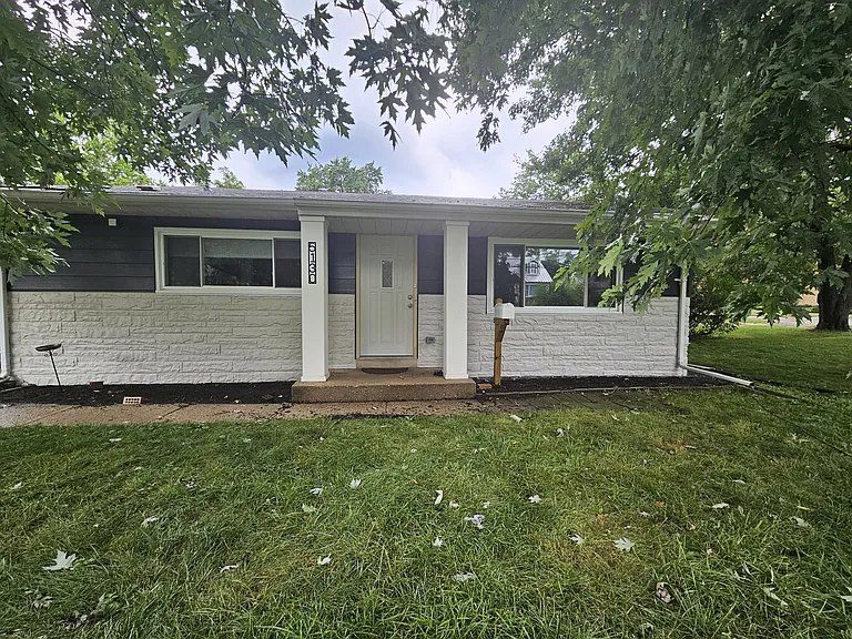 5130 Williams St — Photo 1