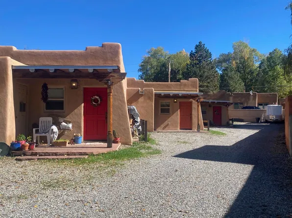 417 Liebert Street, Taos, NM 87571