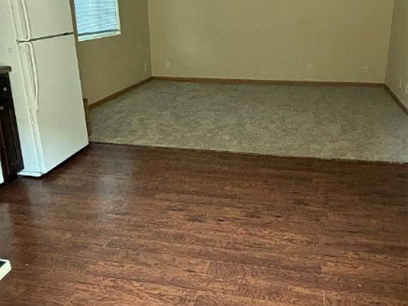5th image of 3115 Holdrege St #1