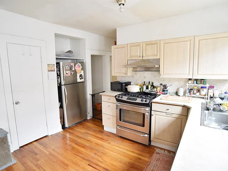 199 South St #6 — Photo 4