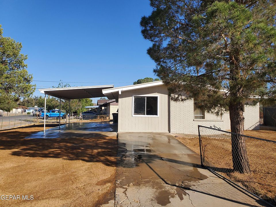 1st image of 300 Maricela Dr