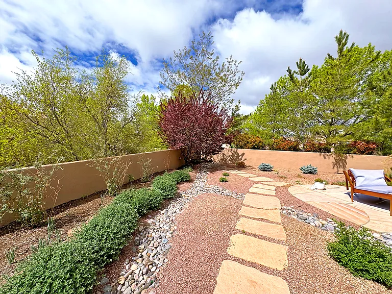 2 Wood Flower Pl — Photo 6