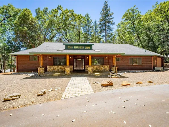 5109 Crestline Dr, Foresthill, CA 95631