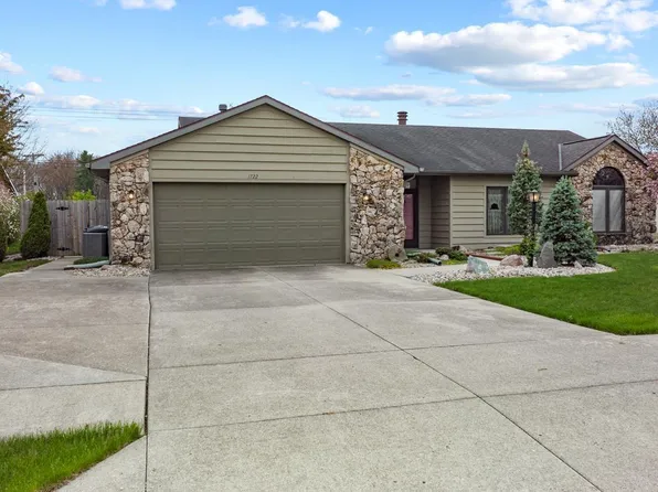 1722 Lochinvar Dr, Fort Wayne, IN 46845