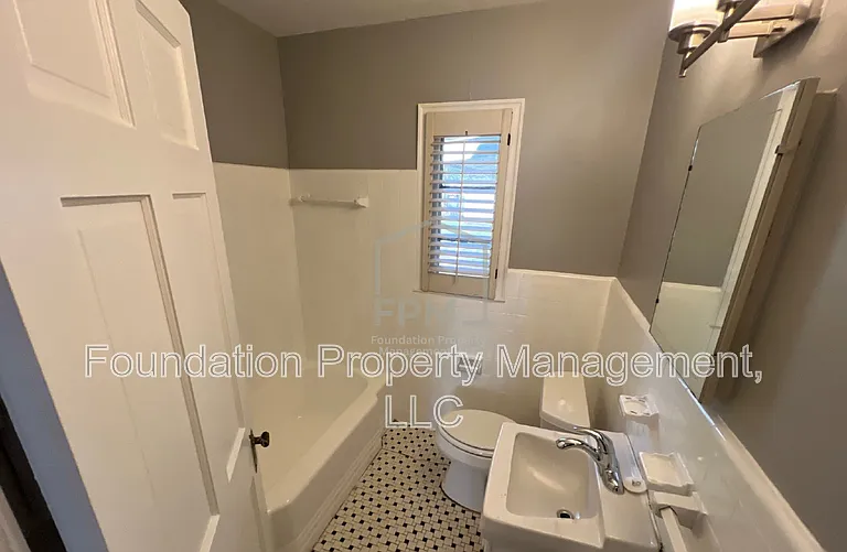 252 E Edwin Cir — Photo 18