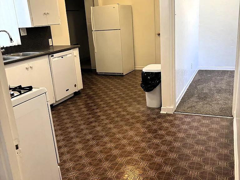 1116 Summit Dr NE — Photo 10