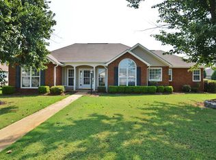 100 Carver Ct, Warner Robins, GA 31088