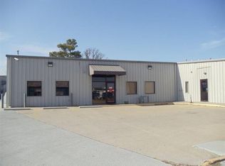 3720 E Evergreen St, Springfield, MO 65803