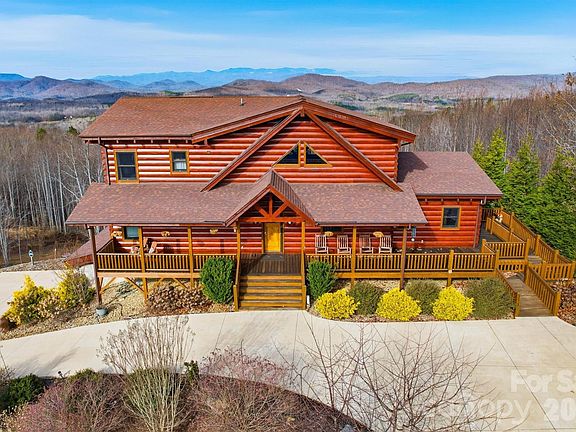 2nd image of 334 Scenic Vista Dr