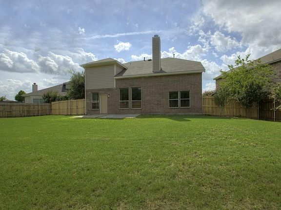 3rd image of 5216 Smithfield Ct