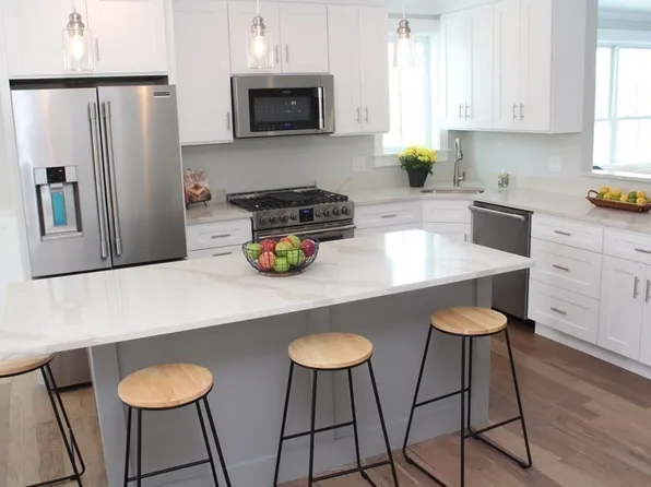 274 Providence Rd #3, South Grafton, MA 01560