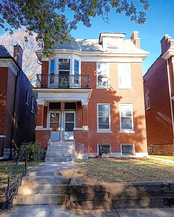 1st image of 4537 Adelaide Ave