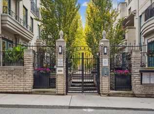 1 Baxter St #2, Toronto, ON
