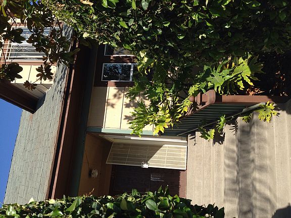 4th image of 455 1/2 21st St