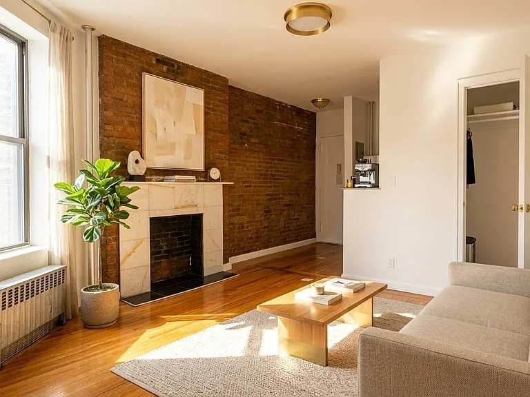 166 W 83rd St #3C — Photo 1