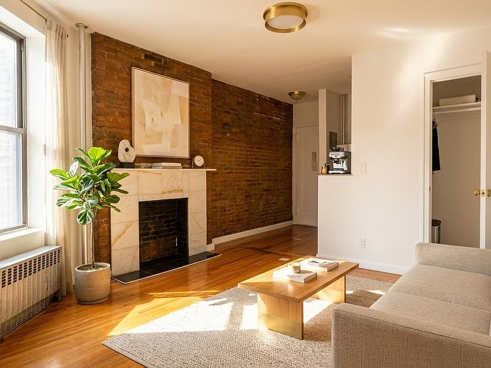 1st image of 166 W 83rd St APT 3C