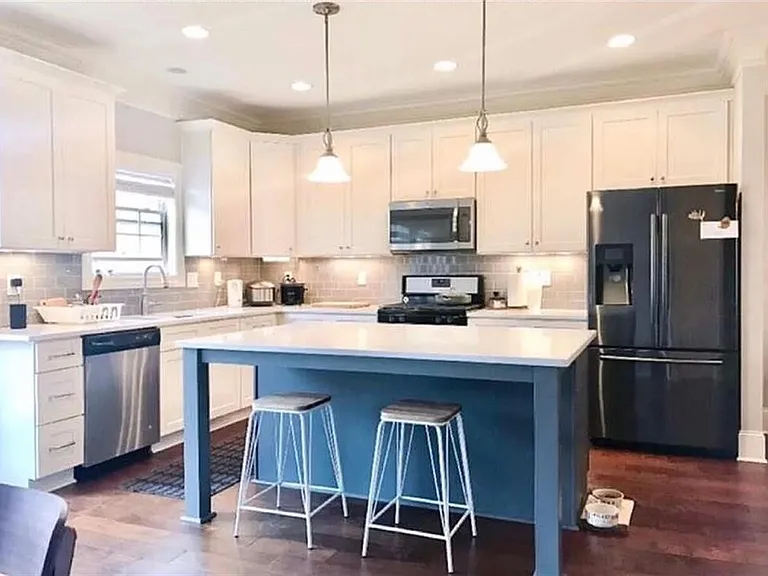 2465 Magnolia Ridge Dr SE — Photo 3