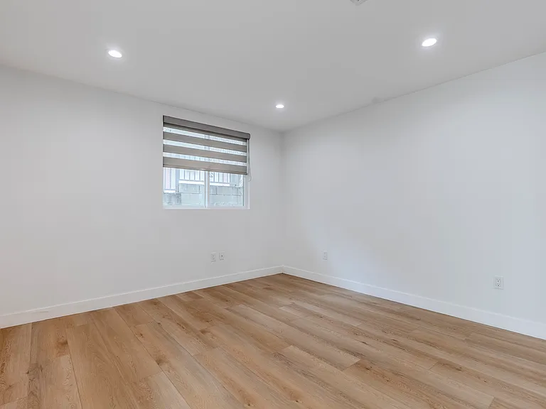 904 N Gardner St #8 — Photo 16