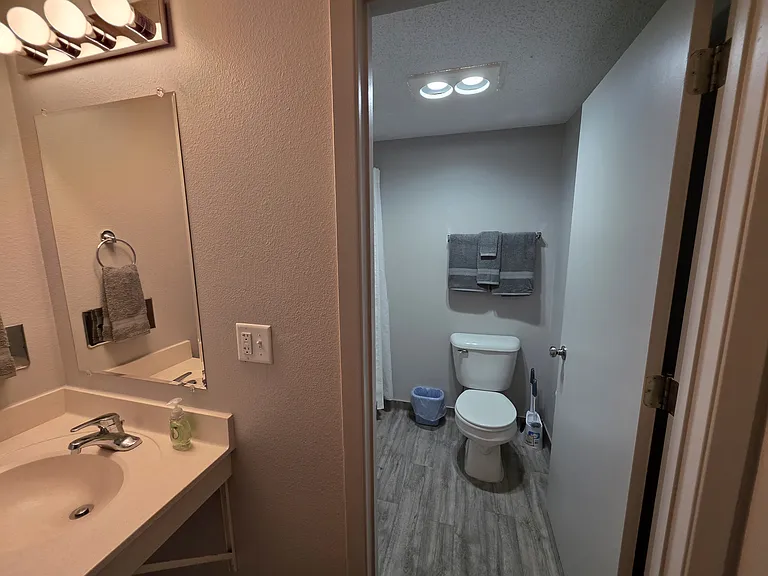 590 Spruce St — Photo 23