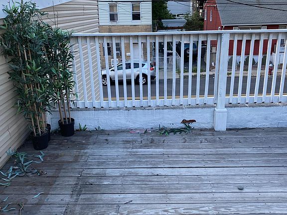 4th image of 126 Oakland Ave #2